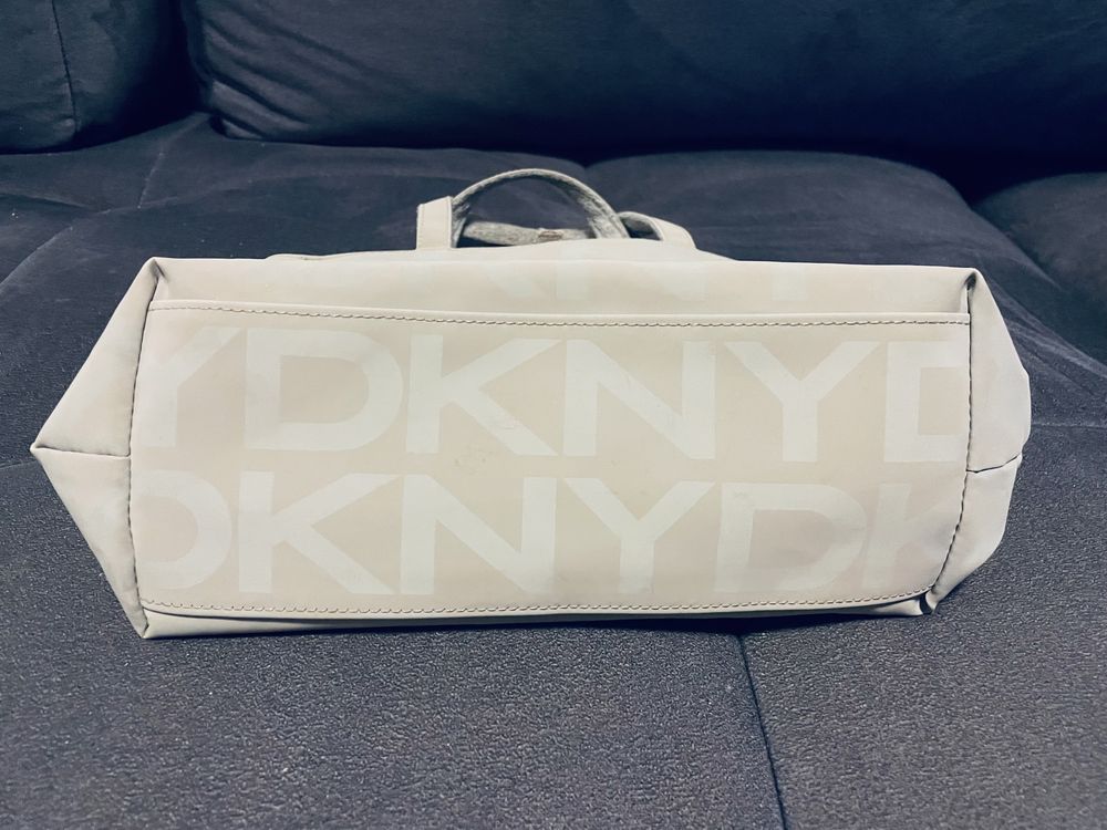 Малка чанта DKNY