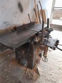 Три операционна дърводелска машина