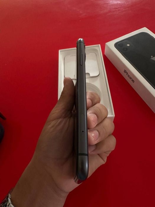 iPhone 11, 128GB, qora rang, ideal holatda – original