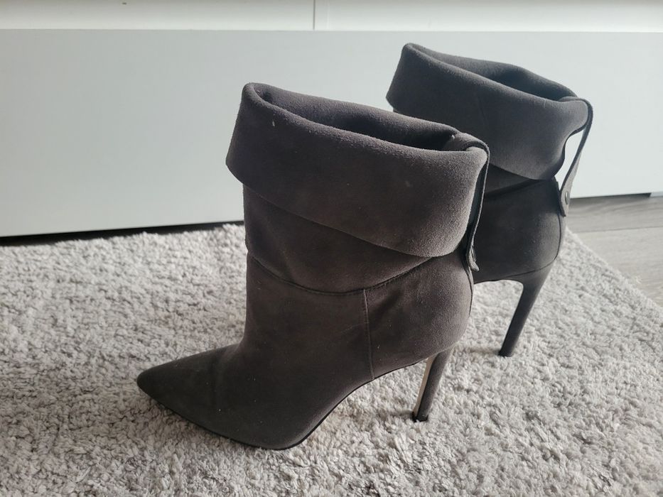 Kenneth Cole botine 38