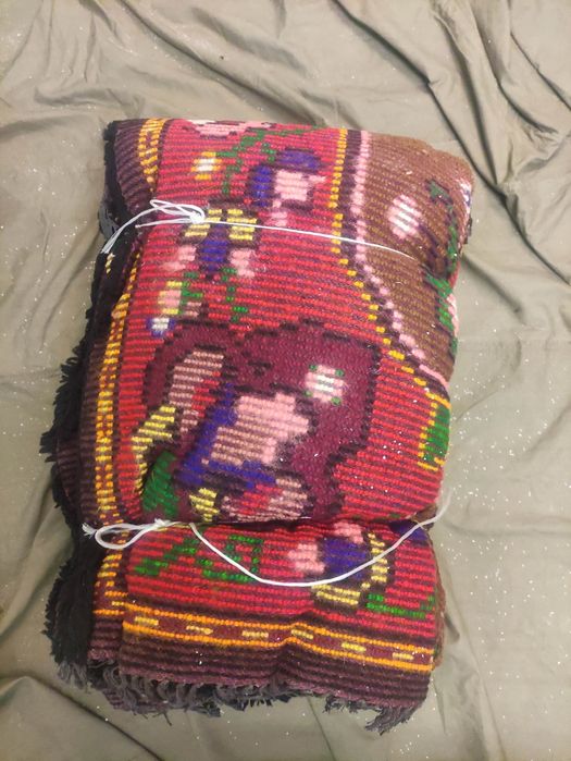 Продавам нови китеници