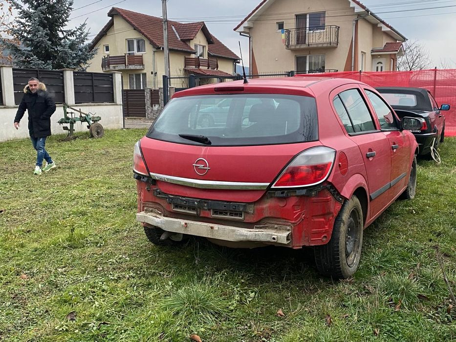 Opel Astra H ( piese ) Dezmembrez