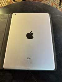 Планшет Apple iPad