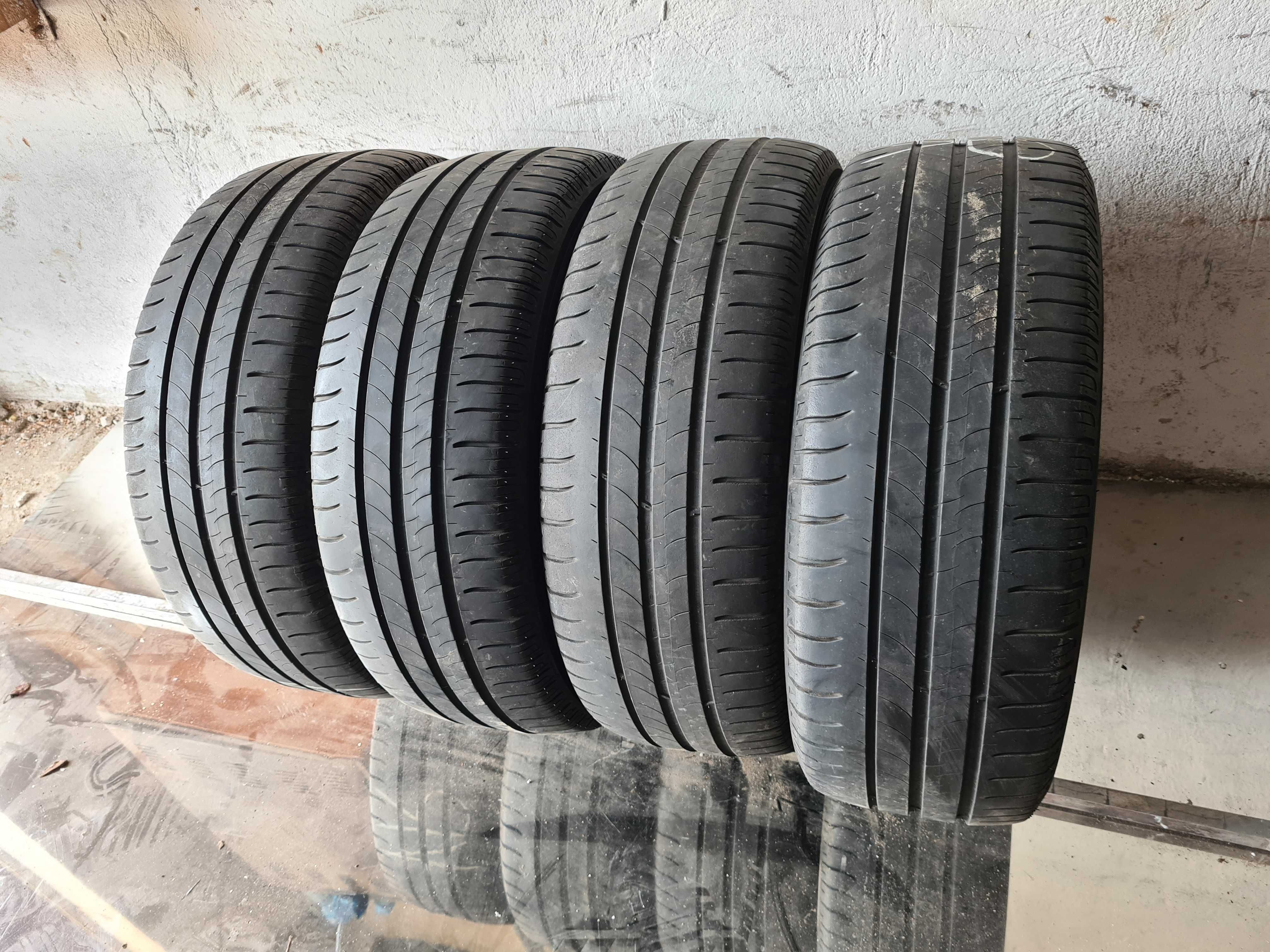 4 бр. броя летни гуми 195/55/16 Michelin 2x5 mm 2x4 mm DOT 4410