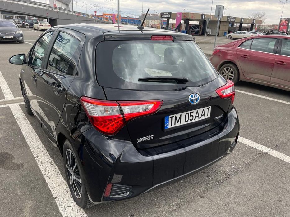 Toyota yaris hibrid 2020
