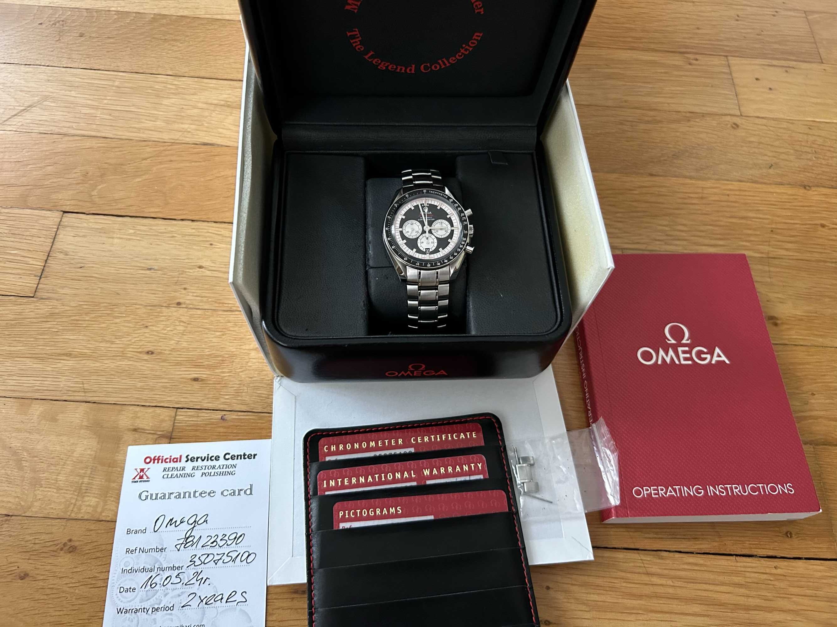 Продавам часовник Omega Speedmaster Schumacher The Legend Collection