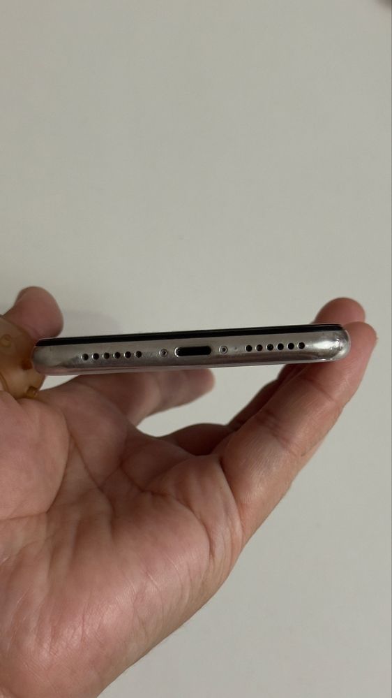 Продам iphone  X