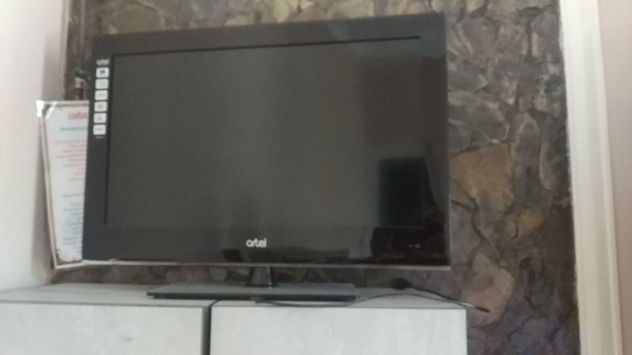 TV artel  PS 4 1TB
