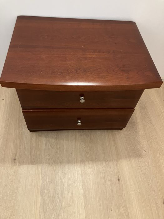 Мебели от череша