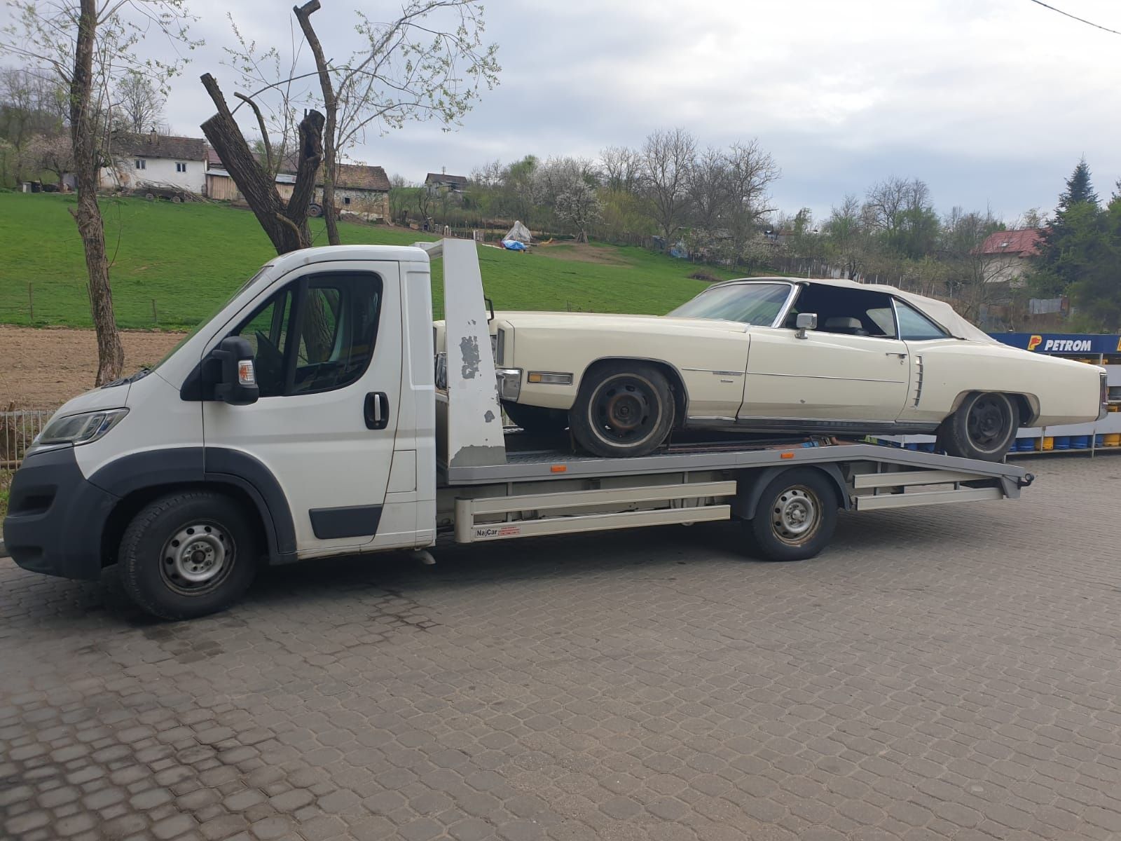 Tractari Auto  -  Non Stop
