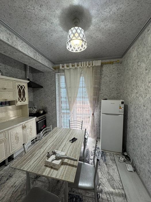 Mirzo Ulugbek metro yaqnida kvartira