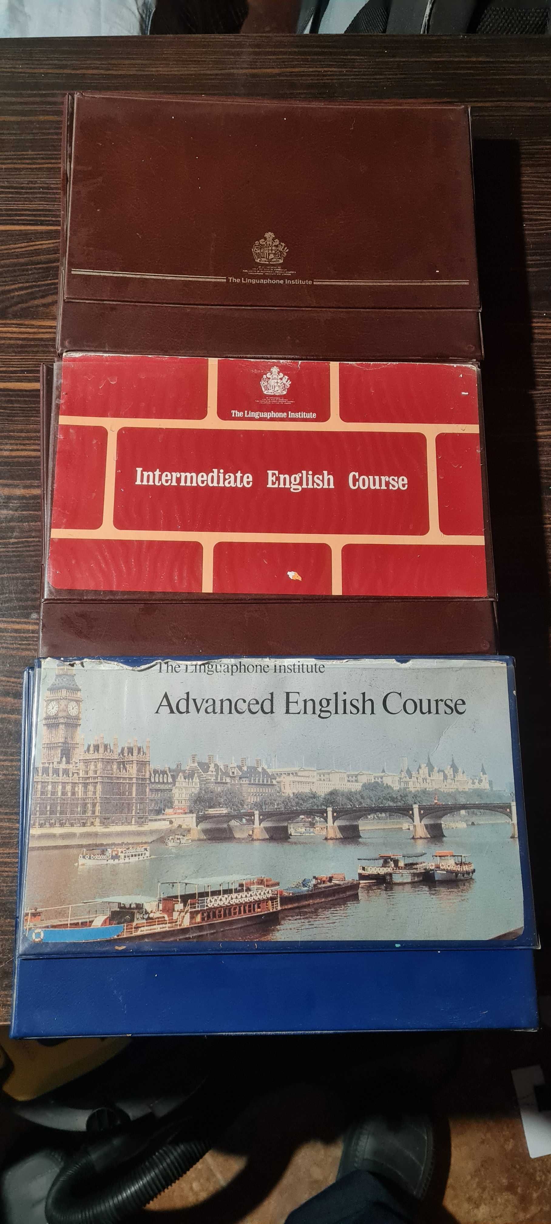 Учебници за английски с касетки, от времето на соца.
