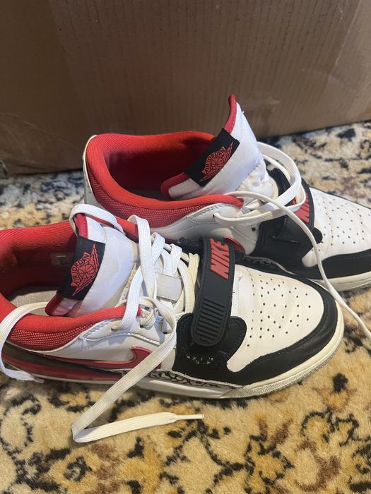 Vand adidasi jordan