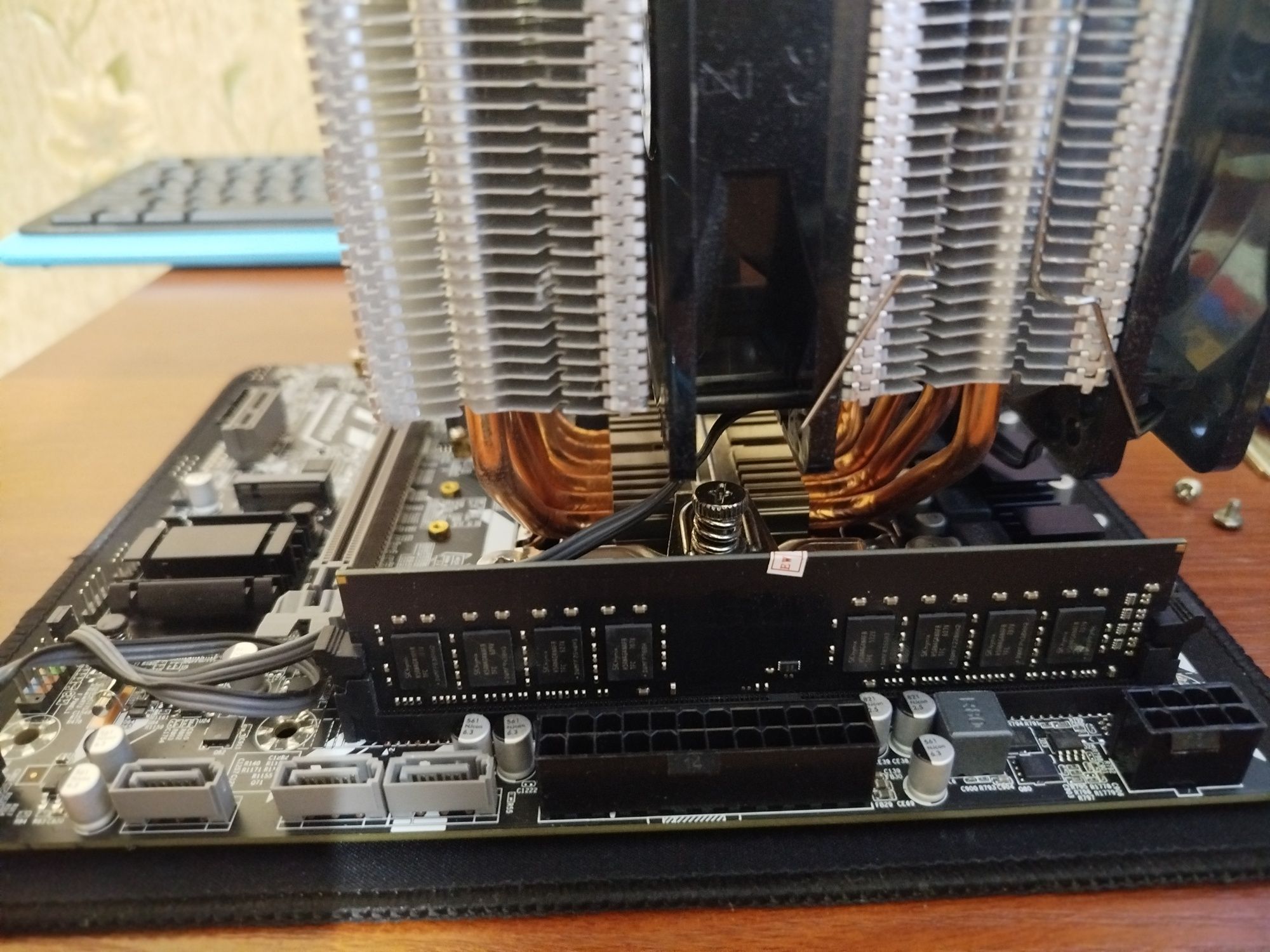 Материнская плата+xeon e5 2680v4+16 ddr4