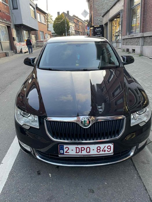 Vând Skoda superb 2