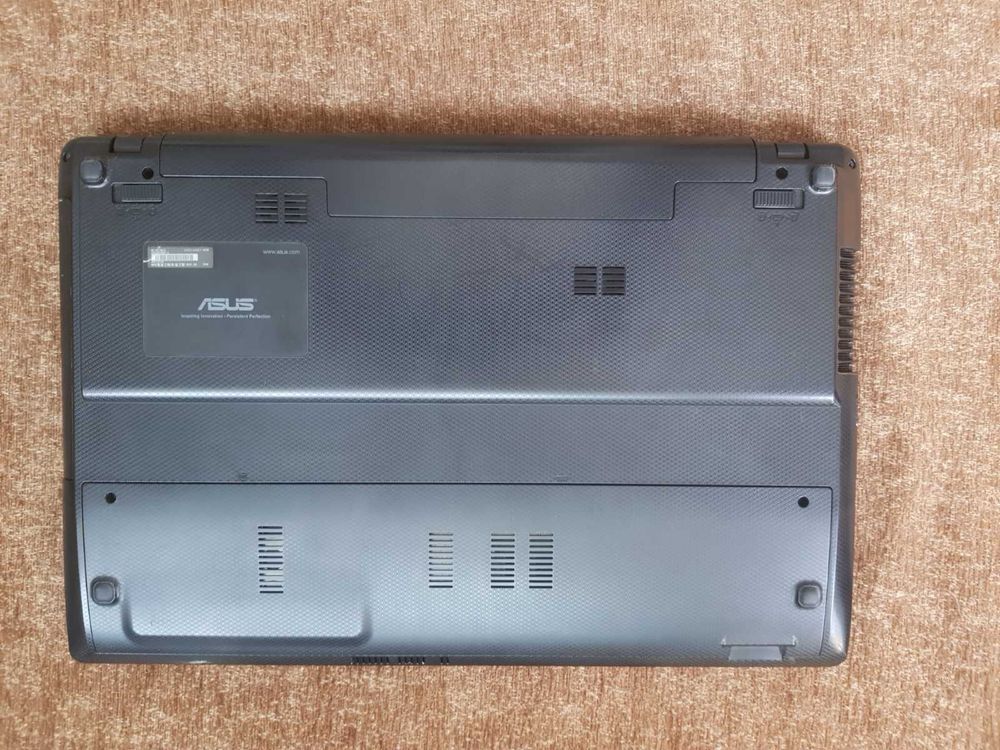 Asus X55VD Лаптоп
