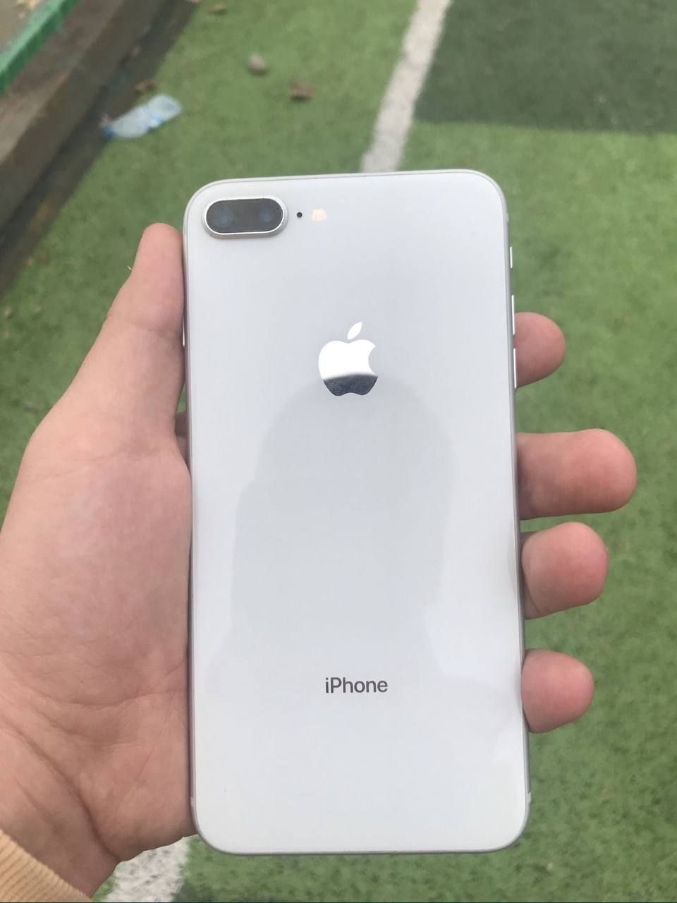 iPhone 8 plus...