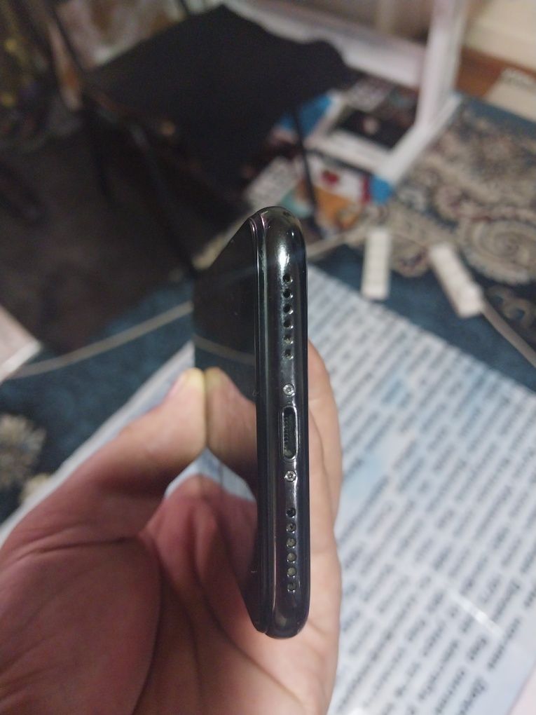 Iphone X sotiladi
