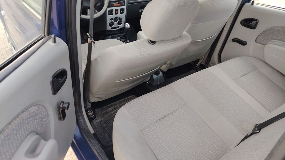 vand dacia  logan full 14 benzina  +gpl  an  2007  euro 4  propietar