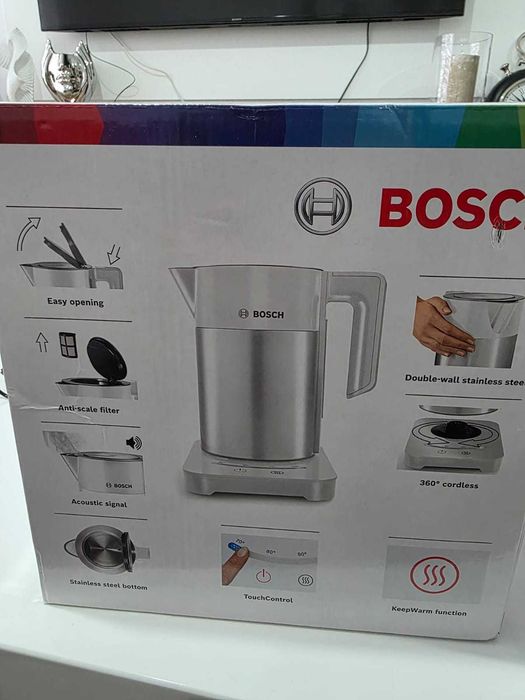 BOSCH Toaster si Fierbator de apa culoarea alba noi in cutie