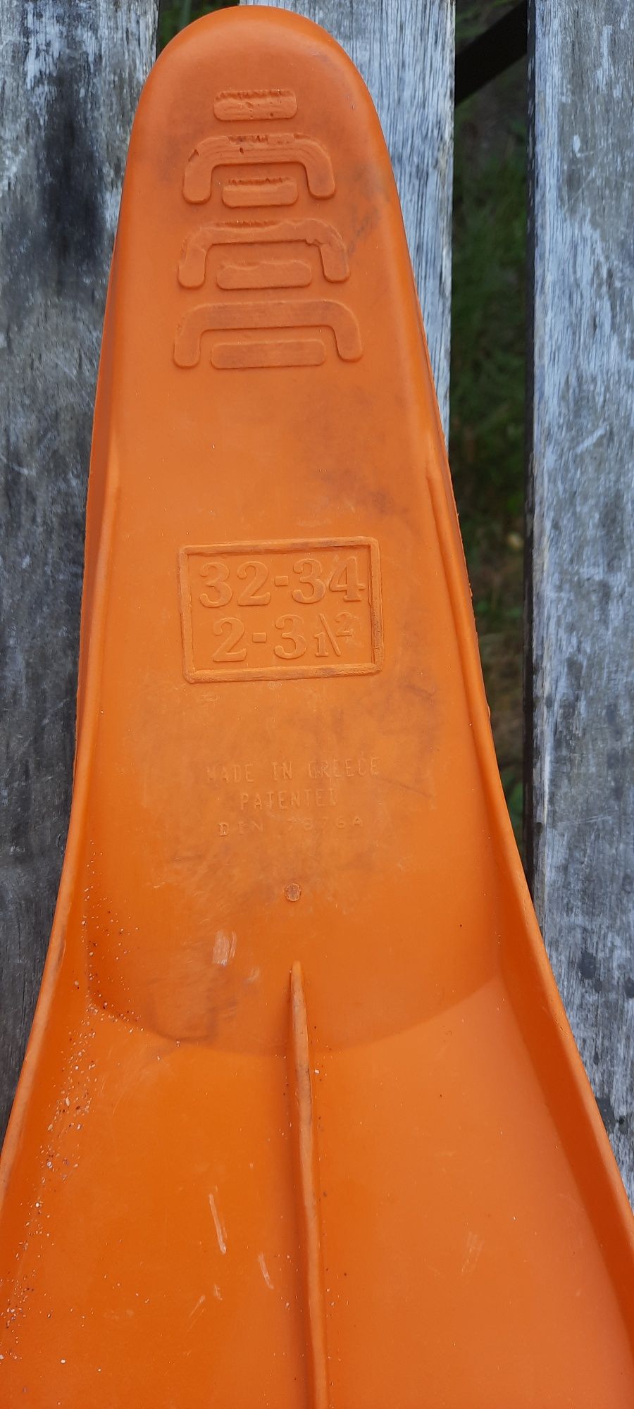 Vând labe scafandru/snorcheling 32-34 din cauciuc natural