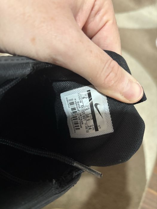Adidasi negri Nike, nr 38,5