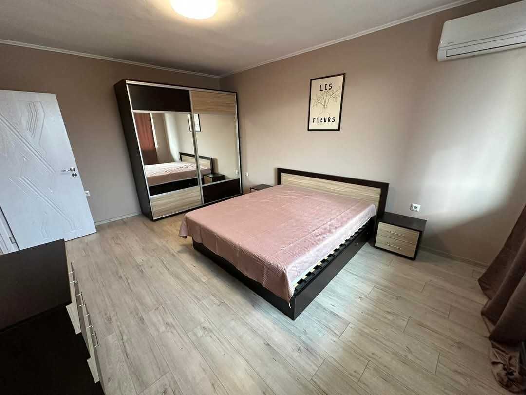 Дава се под наем Тристаен апартамент в Добрич, ЖП Гара - 80 кв.м за 306 € - Снимка #5