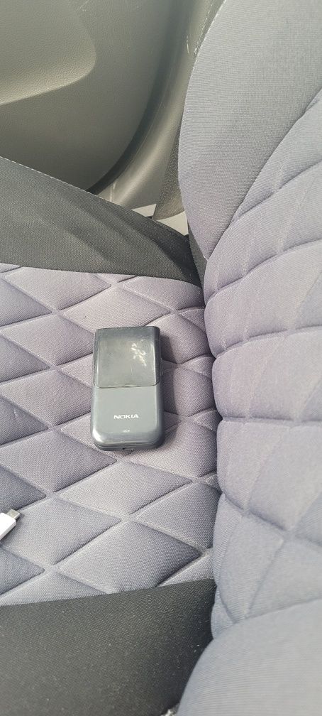 Nokia 2720 legenda