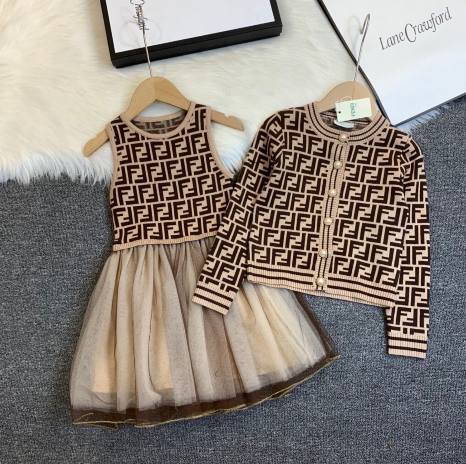 Детски и бебешки рокли Christian Dior Prada Fendi Dolce Gabbana Gucci
