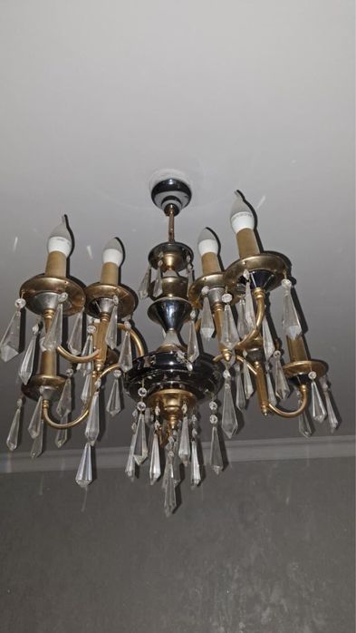 Люстра 7 рожковая.  Для зала