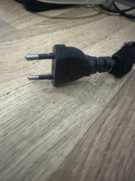 Инголятор, небулайзер в виде пингвиненка. В отличном состоянии.