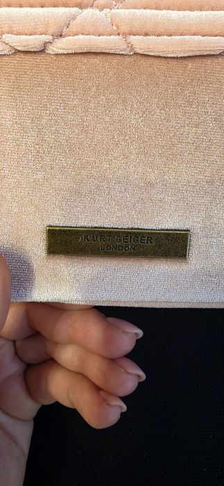 Нова Чанта Kurt Geiger
