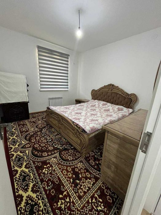 Чирчик шаҳри 2 микрорайонда 2 хонали квартира сотилади.