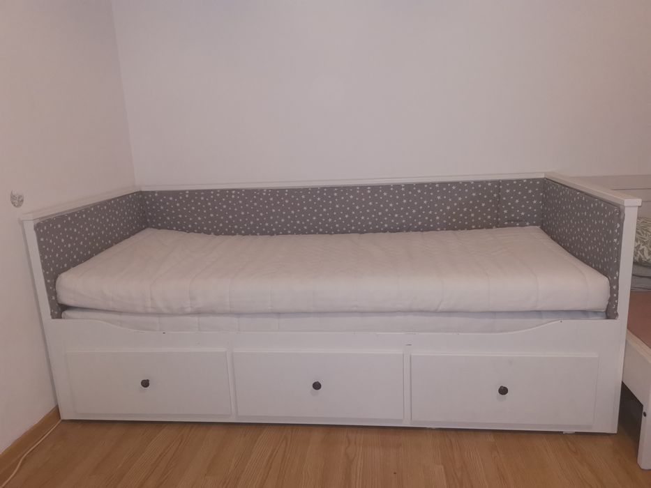 Cadru pat / divan extensibil Ikea, protecții laterale, ca NOU
