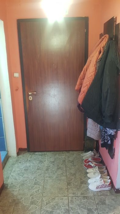Продава се Тристаен апартамент в Дупница - 68 кв.м за 623 €/кв.м - Снимка #1