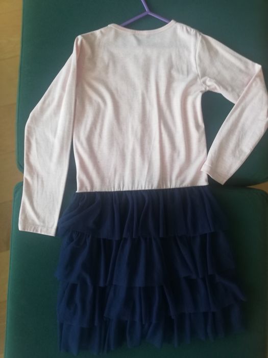 Продавам рокли за млади госпожици + Подарък