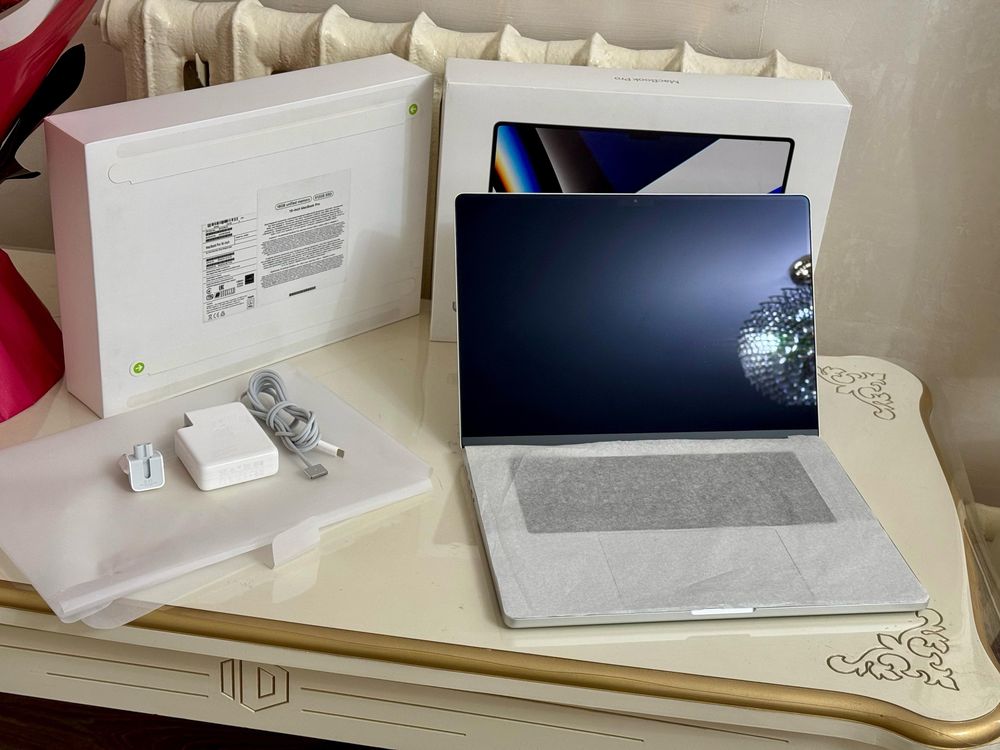 Apple MacBook PRO 16 / 120-цикл/ M1-PRO/Озу-16/SSD-512