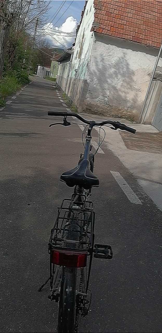 Vând bicicleta adulți