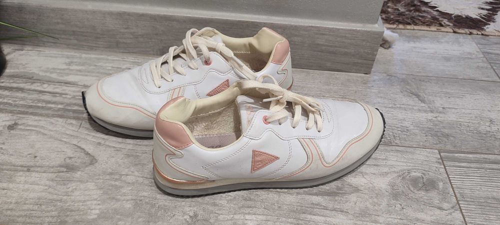 Дамски сникърси Guess