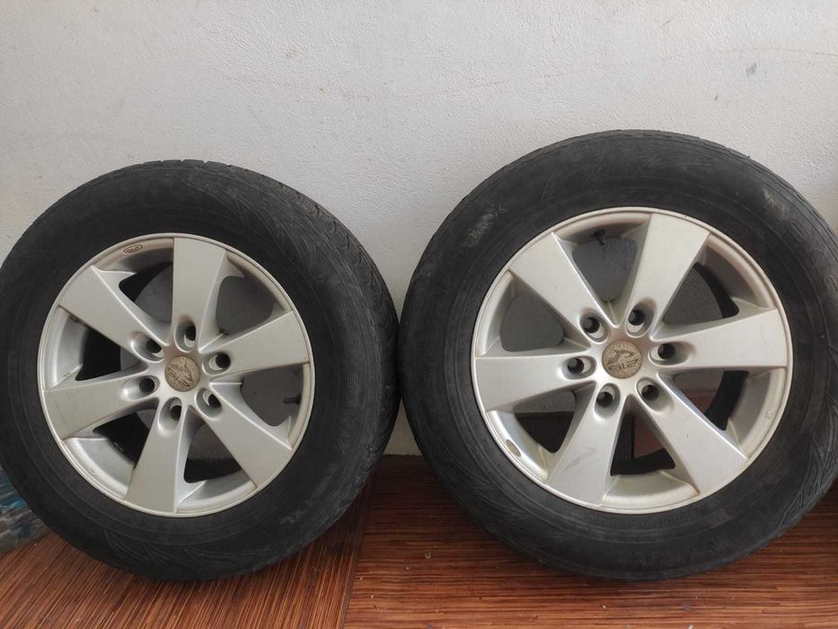 Genti și anvelope 235/65r17