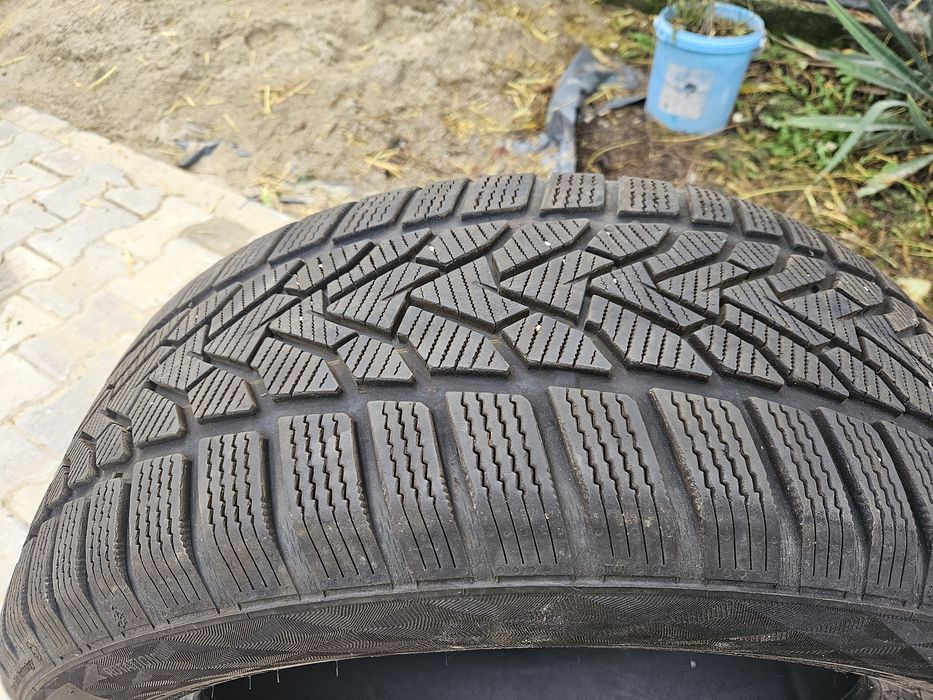 Vand 2 anvelope iarna 235/55R18