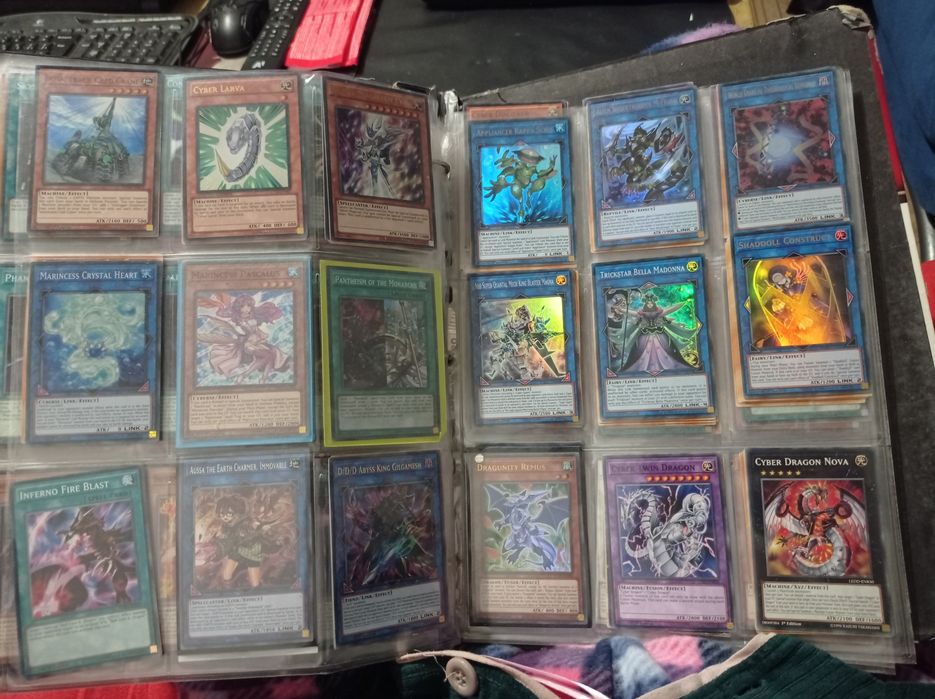 Yu-Gi-Oh cards, Югио карти