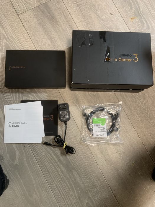Sistem Fibaro Home center 3