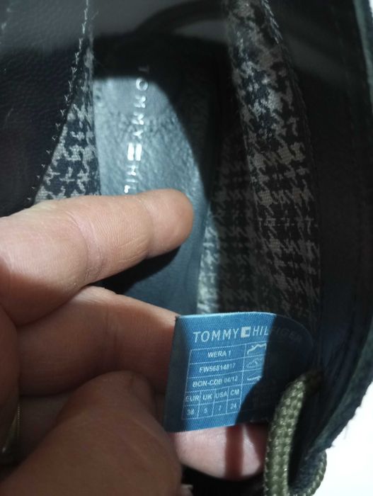 Cizme piele, ghete Tommy Hilfiger  
originale, model  FW56814817