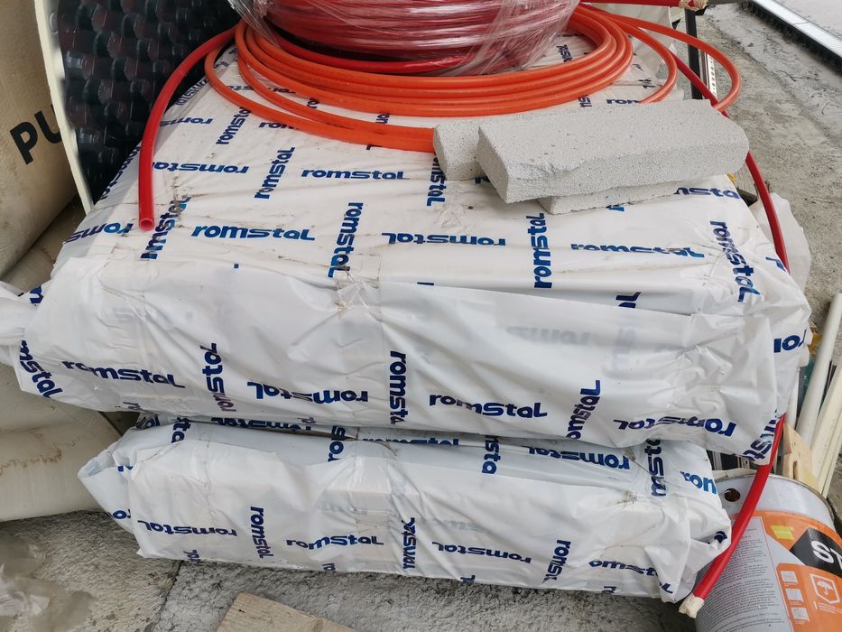 2 x 13 Placă nuturi! 3 cutii cleme de prindere! Aprox 150 m Rehau 17