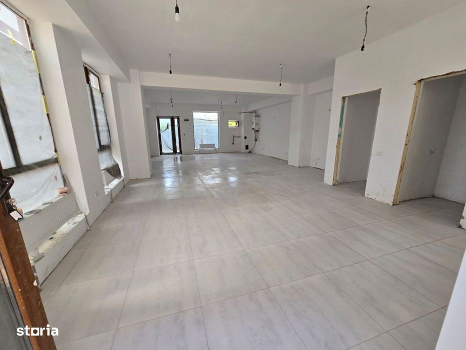 Spatiu comercial Gavana, vizavi de Vitality Spa, 5 locuri de parcare