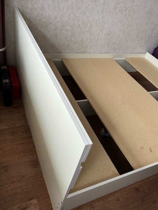 Продам двухспальную кровать