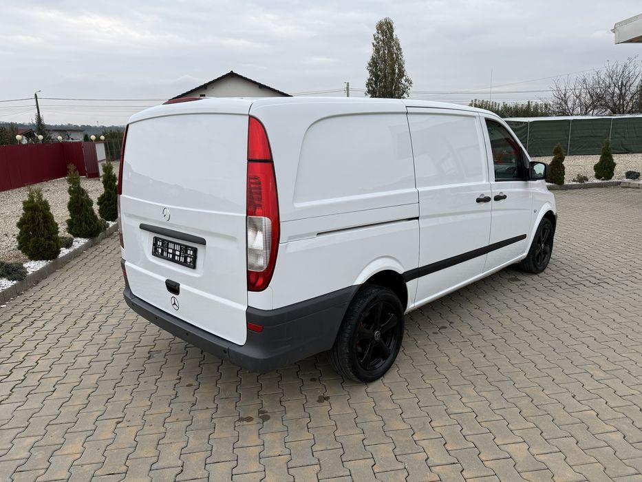 MERCEDES VITO LUNG EURO 5 CLIMA SENZORI 8 roti km reali fara rugina