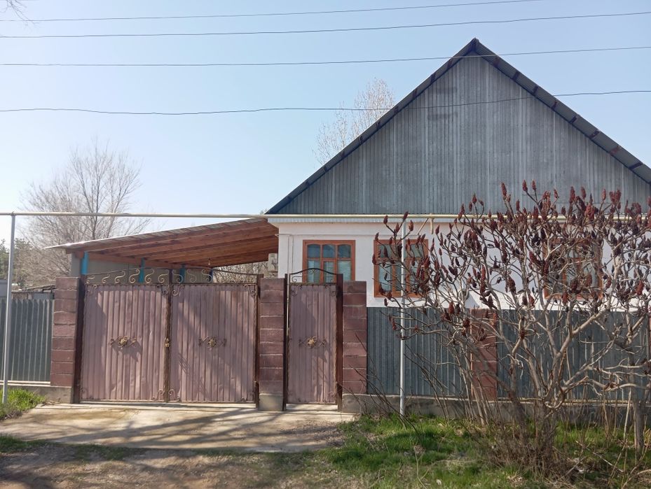 Сдам дом на долгий срок семейным