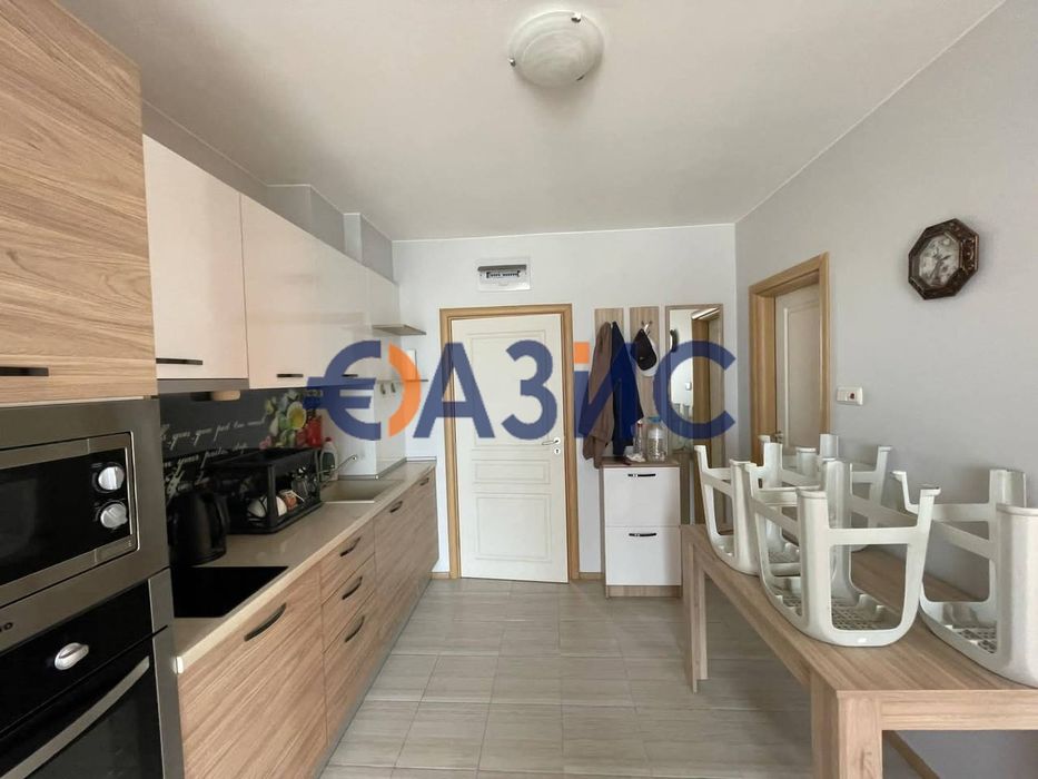 Продава се Двустаен апартамент в к.к. Слънчев бряг - 53 кв.м за 1284 €/кв.м - Снимка #3